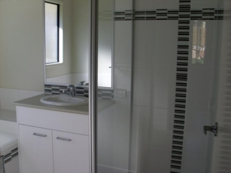 28 Salomon Ct, Goodna QLD 4300