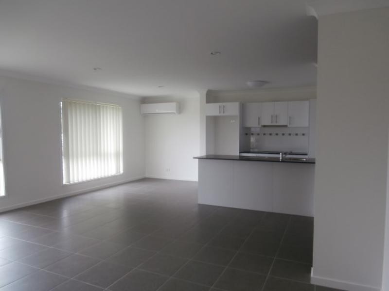 16  Summit Pde, Bahrs Scrub QLD 4207