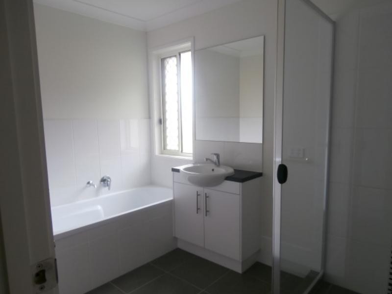 16  Summit Pde, Bahrs Scrub QLD 4207