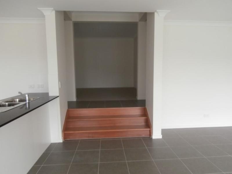 16  Summit Pde, Bahrs Scrub QLD 4207