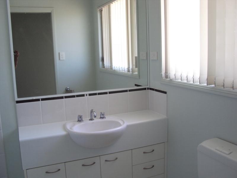18 Burkett Cres, Victoria Point QLD 4165