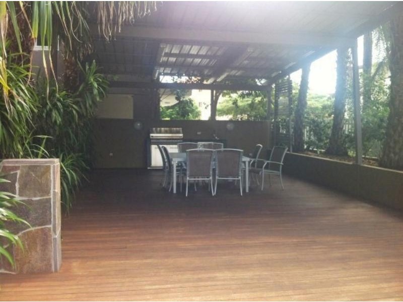 26/52 Darrambal St, Surfers Paradise QLD 4217