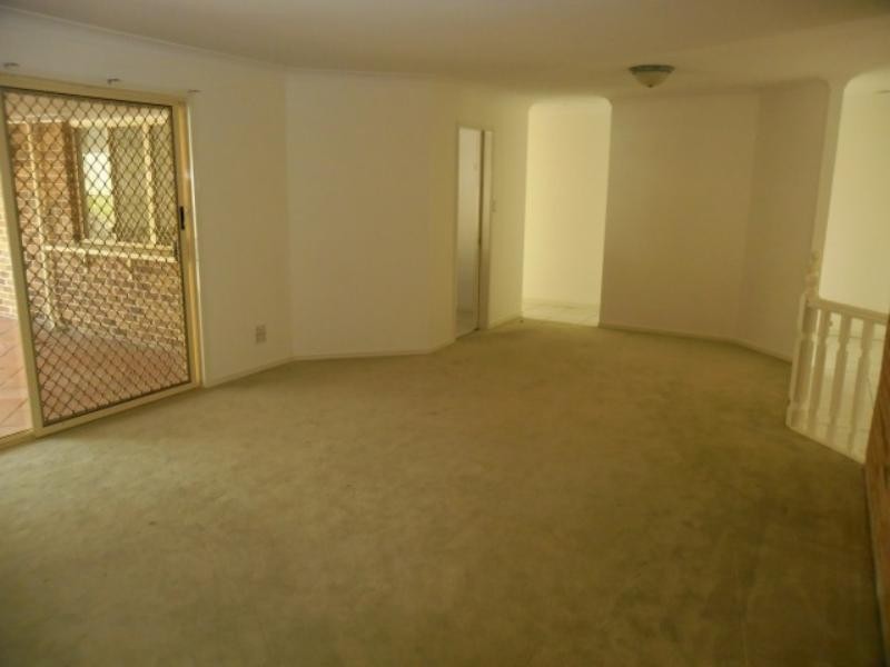 9 Charnley Ct, Shailer Park QLD 4128