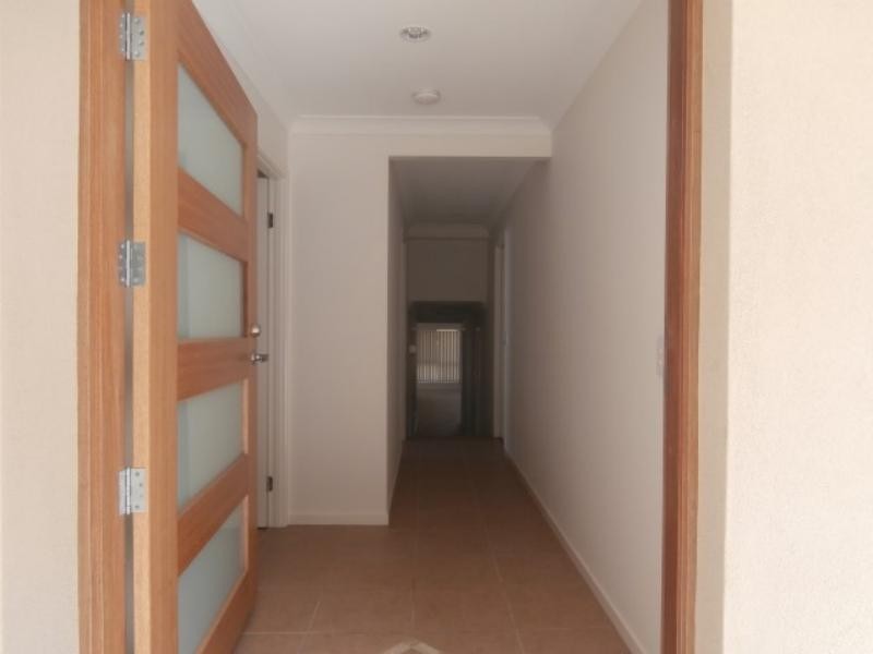 22 Summit Pde, Bahrs Scrub QLD 4207