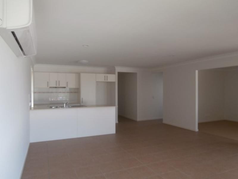 22 Summit Pde, Bahrs Scrub QLD 4207