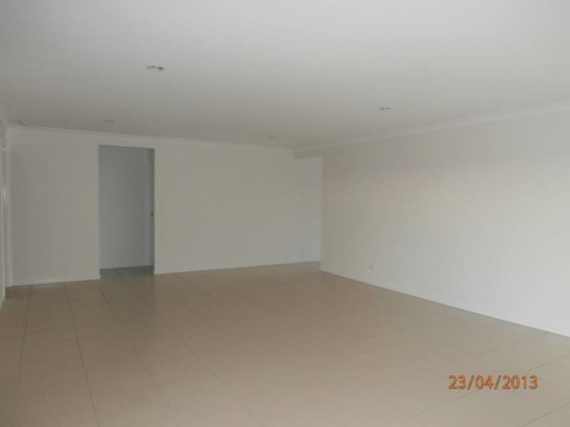 41 McLachlan  Cct, Pimpama QLD 4209