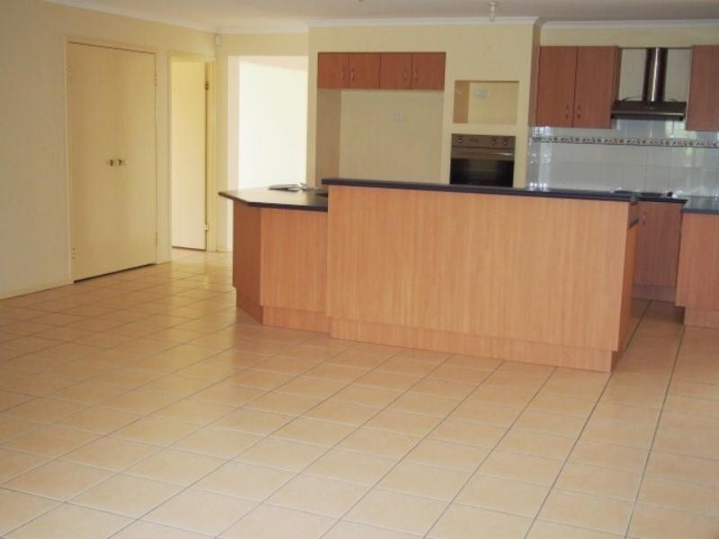 7 Inverary Pl, Parkinson QLD 4115
