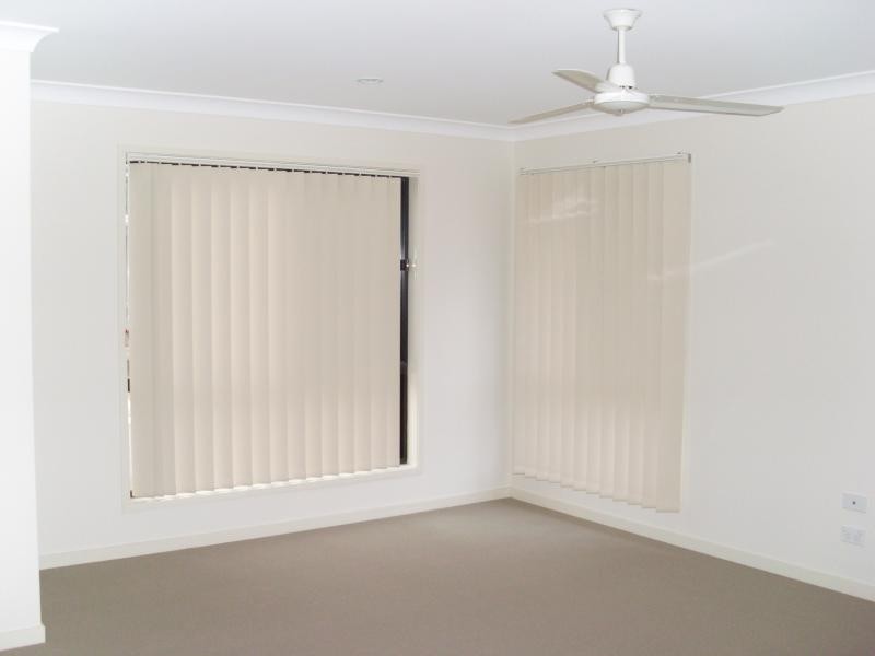 9 Salomon Ct, Goodna QLD 4300