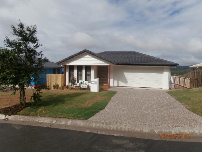 26 Summit Pde, Bahrs Scrub QLD 4207