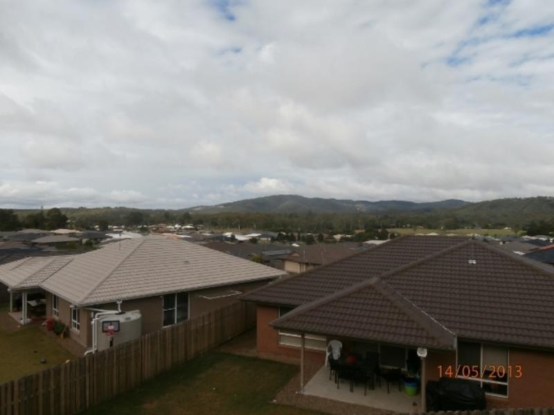 26 Summit Pde, Bahrs Scrub QLD 4207