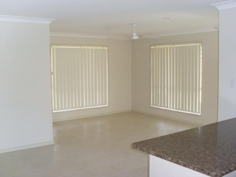 6 Chanel Pl, Durack QLD 4077