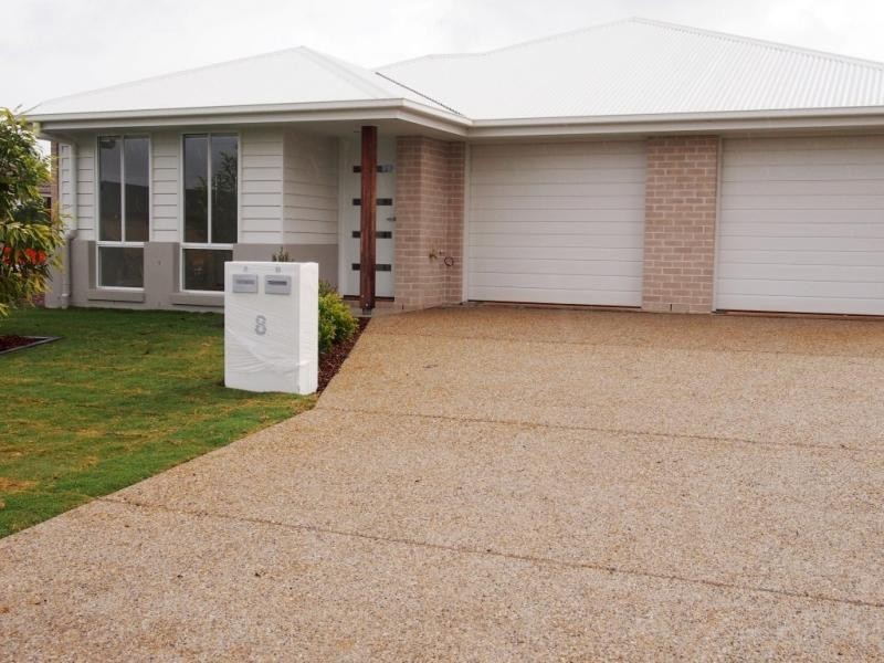 8b Kestrel  St, Dakabin QLD 4503