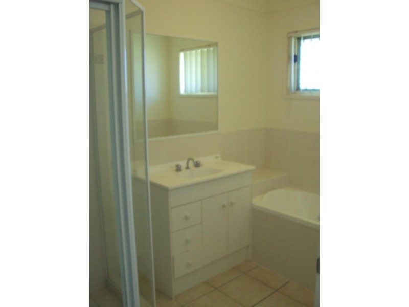 8 Fernwood Ct, Victoria Point QLD 4165