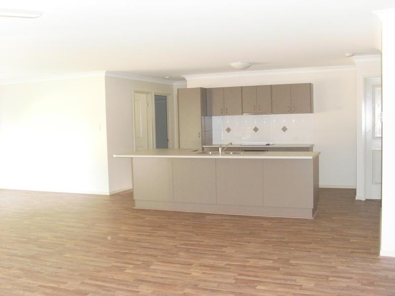 35 Oliver  Dr, Redbank Plains QLD 4301