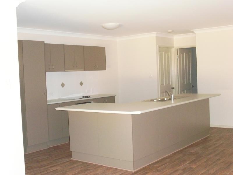 35 Oliver  Dr, Redbank Plains QLD 4301