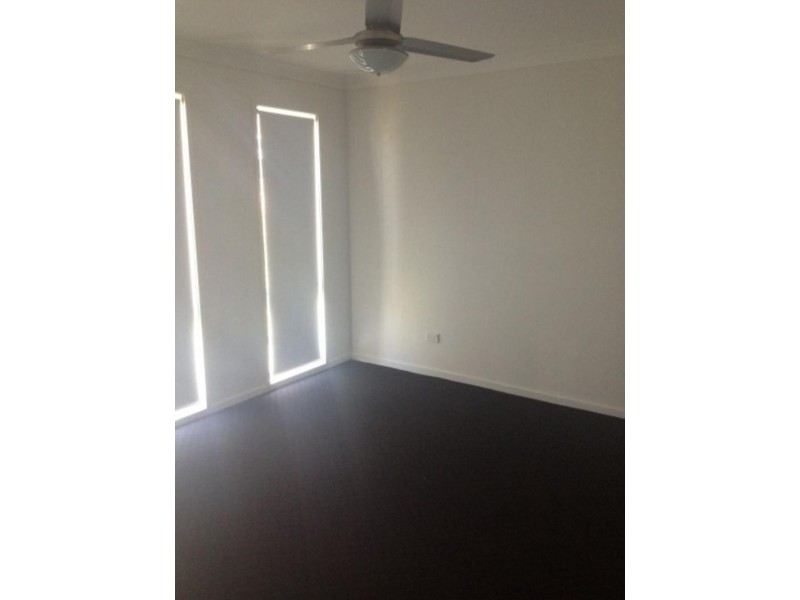 25 Sawmill Cct, Riverhills QLD 4074