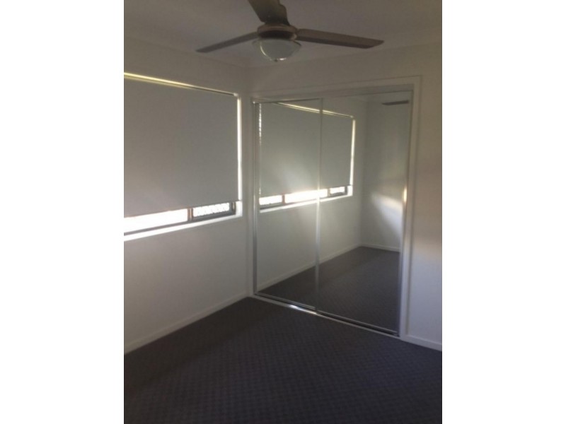 27 Sawmill Cct, Riverhills QLD 4074