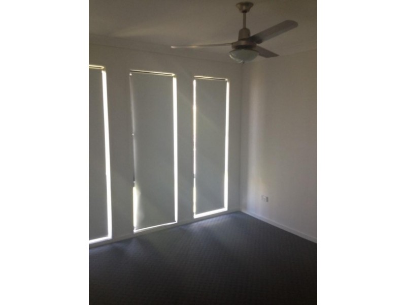 27 Sawmill Cct, Riverhills QLD 4074