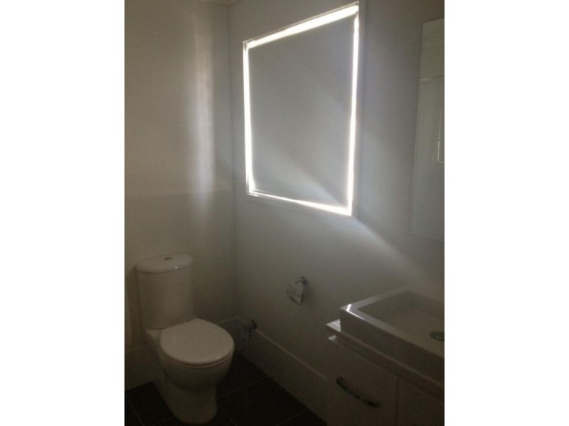 27 Sawmill Cct, Riverhills QLD 4074