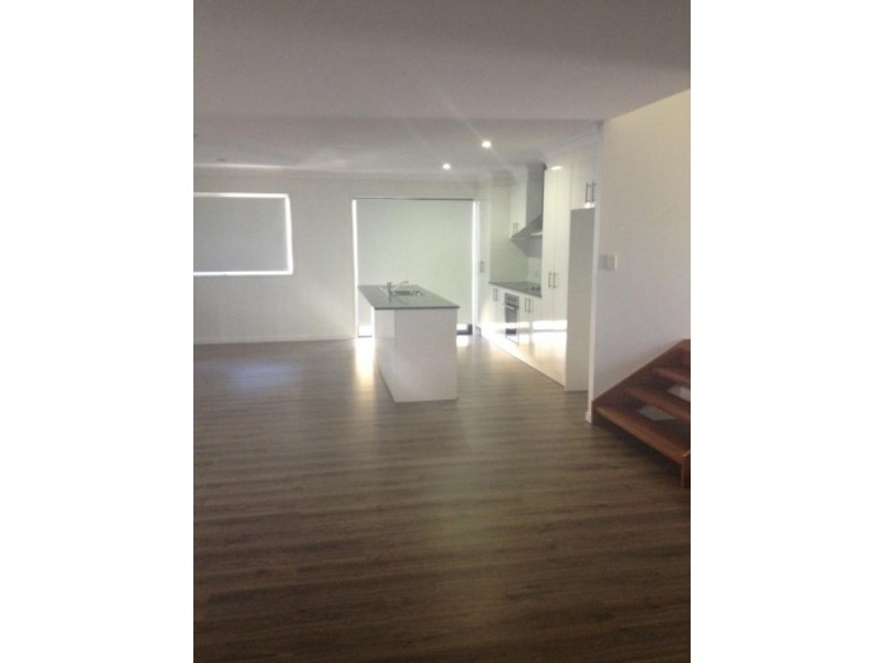 27 Sawmill Cct, Riverhills QLD 4074