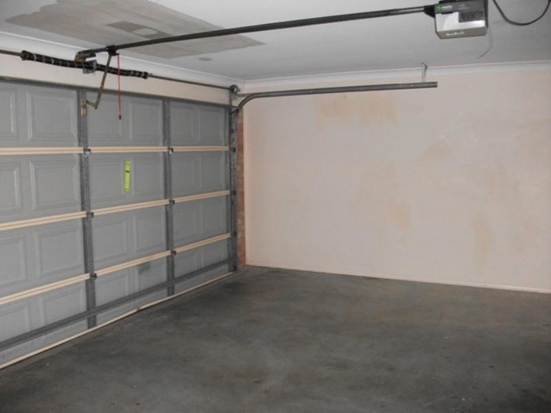 8 Burkett Cres, Victoria Point QLD 4165