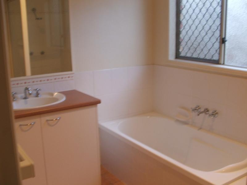 20 Araluen Pl, Carindale QLD 4152