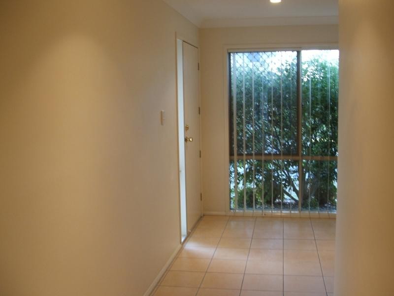 20 Araluen Pl, Carindale QLD 4152