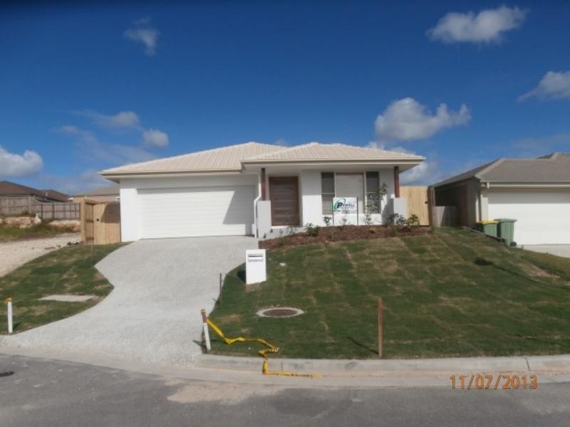 56 McLachlan Cct, Pimpama QLD 4209