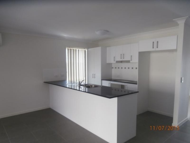 56 McLachlan Cct, Pimpama QLD 4209