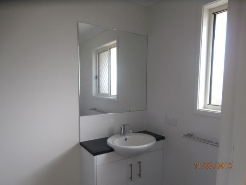 56 McLachlan Cct, Pimpama QLD 4209