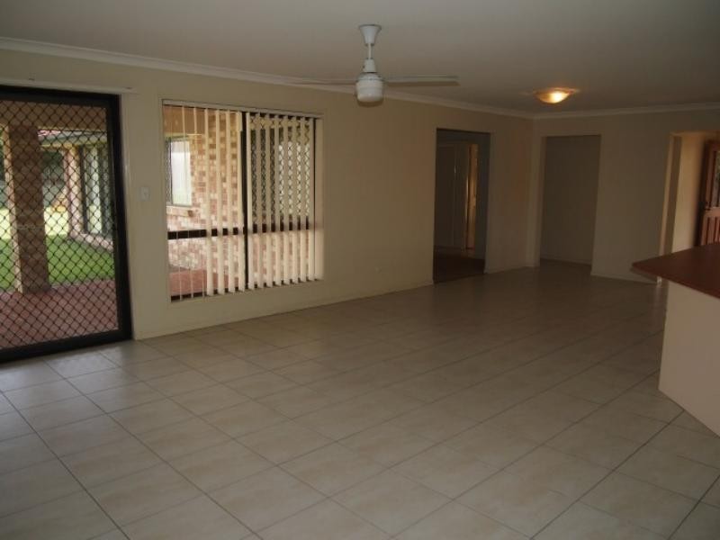 14 Kanangra  Pl, Parkinson QLD 4115