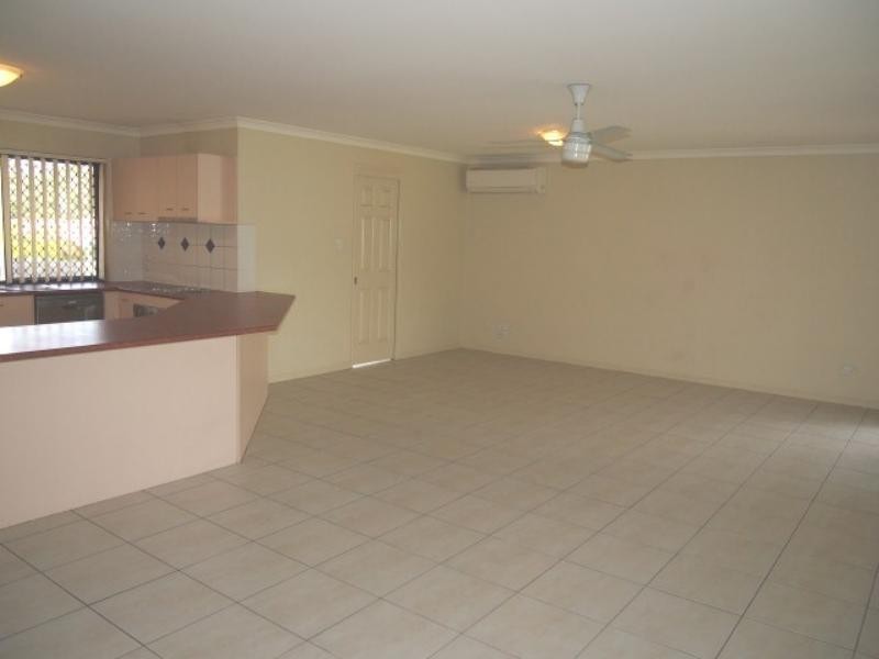 14 Kanangra  Pl, Parkinson QLD 4115