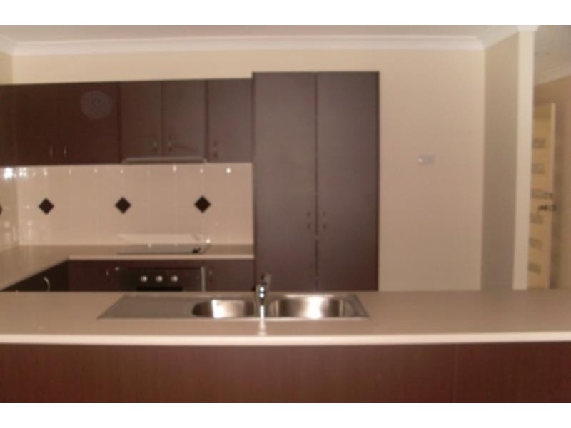 4 Vanessa Cl, Richlands QLD 4077