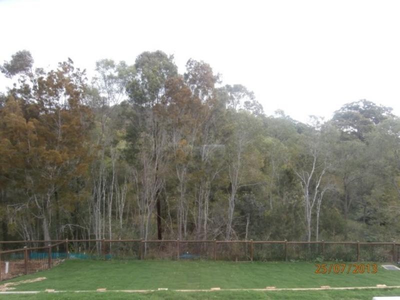 5 Greencastle Pde, Maudsland QLD 4210