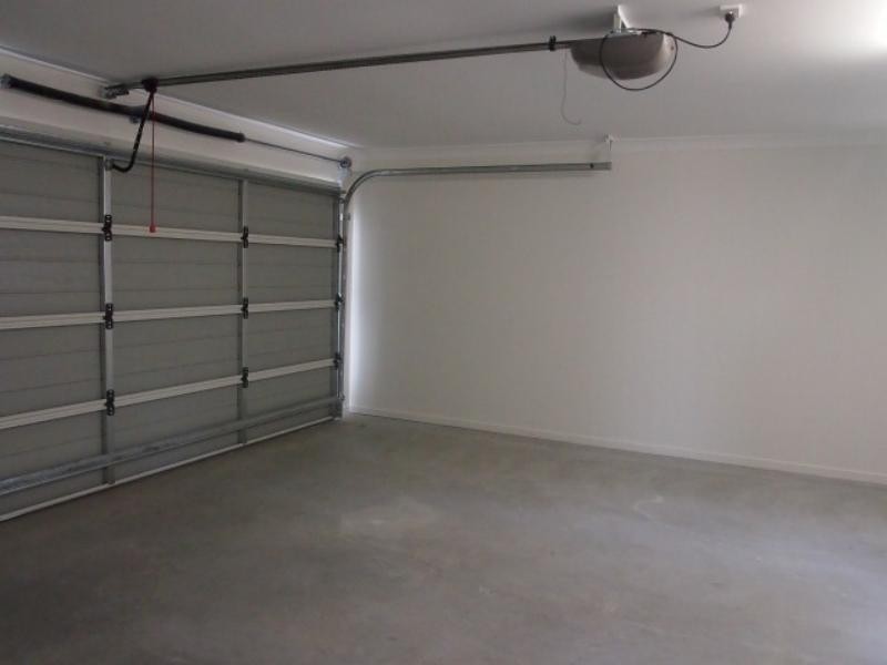 1 Willow Rise  Dr, Waterford QLD 4133