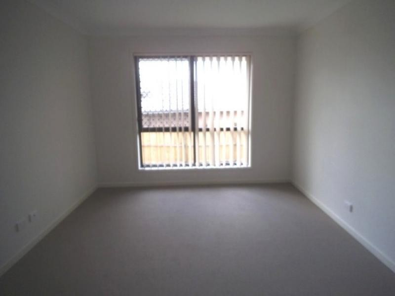 1 Willow Rise  Dr, Waterford QLD 4133