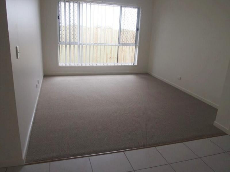 9 Willow Rise Dr, Waterford QLD 4133