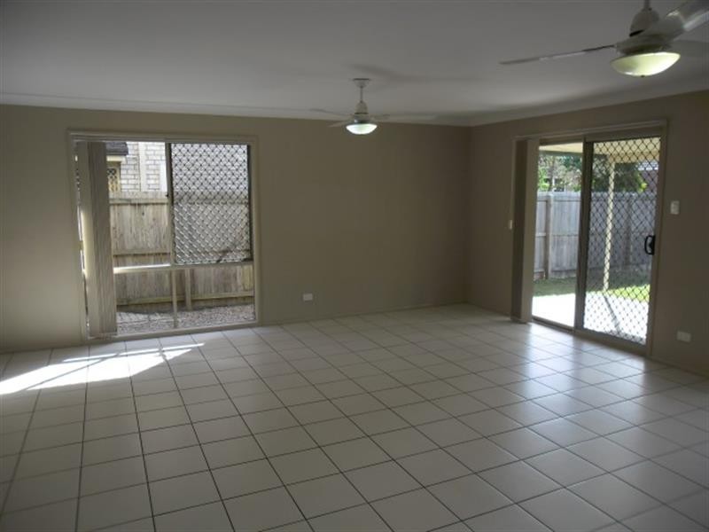 5 Araluen  Pl, Carindale QLD 4152