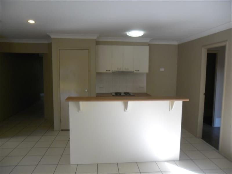 5 Araluen  Pl, Carindale QLD 4152