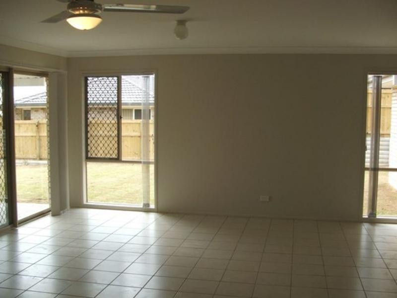 7 Fiddlewood St, Victoria Point QLD 4165