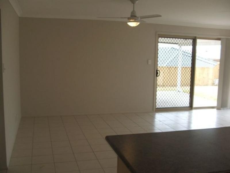 7 Fiddlewood St, Victoria Point QLD 4165