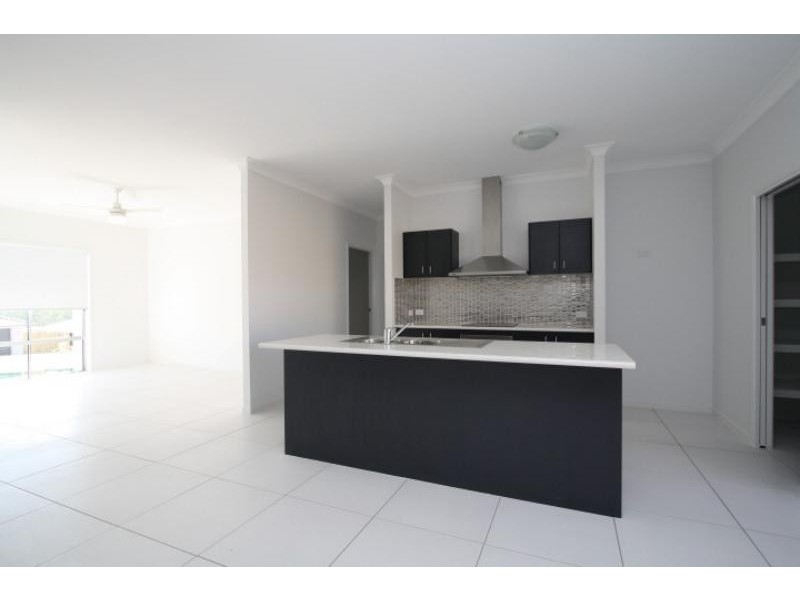 107 Whitmore Cres, Goodna QLD 4300
