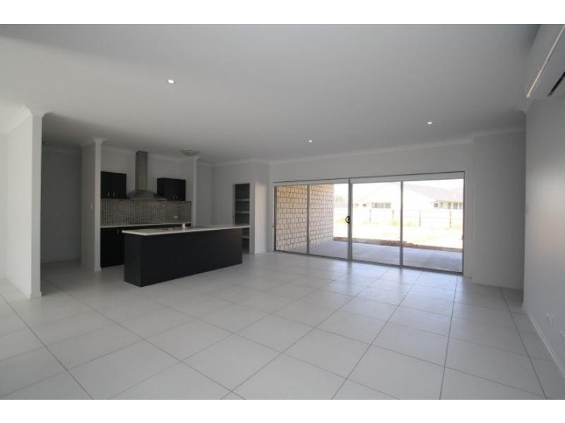 107 Whitmore Cres, Goodna QLD 4300