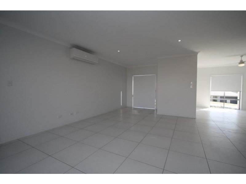 107 Whitmore Cres, Goodna QLD 4300