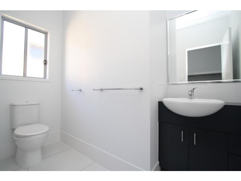 107 Whitmore Cres, Goodna QLD 4300
