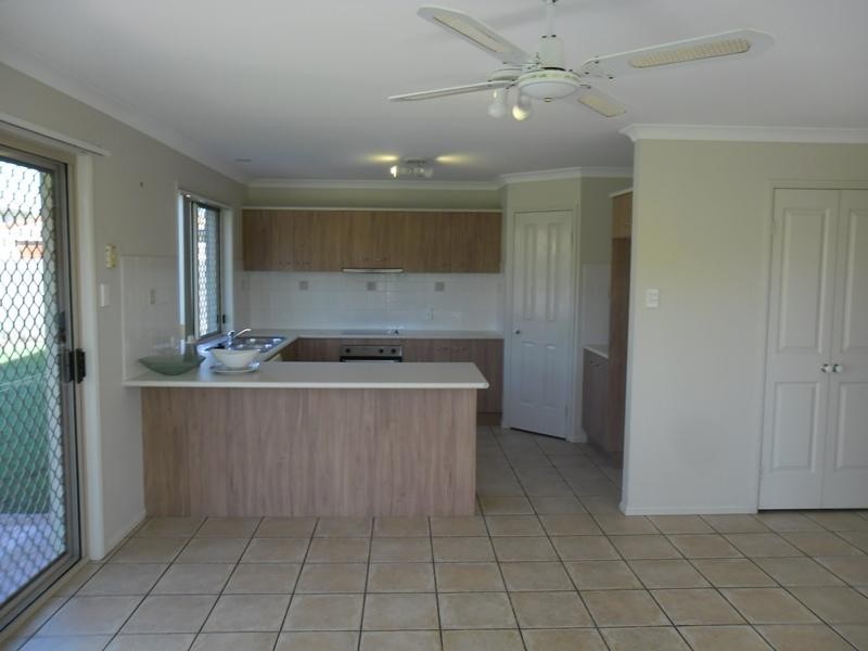 15 Glenbrook Ave, Victoria Point QLD 4165