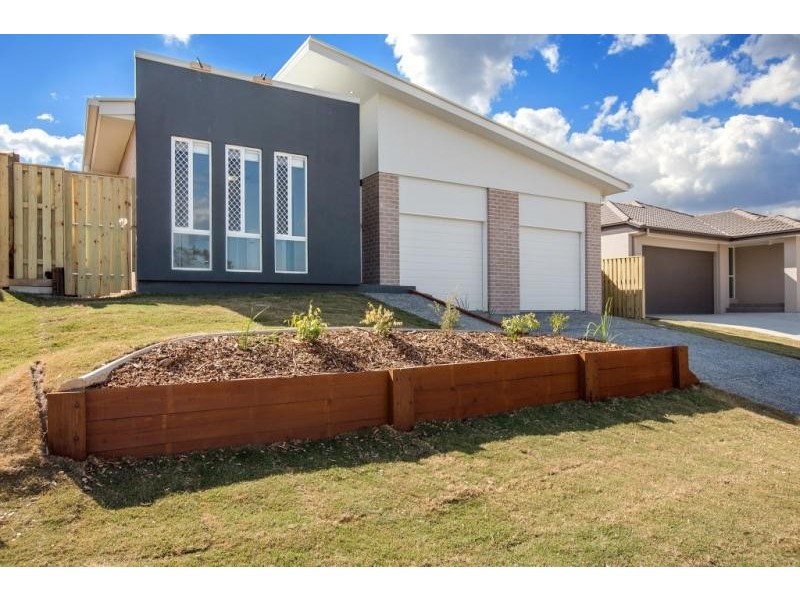 3B Dillon  Ave, Augustine Heights QLD 4300