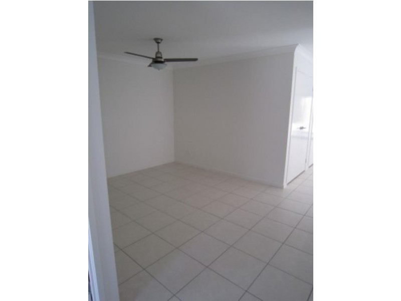 10  Dray Ct, Riverhills QLD 4074