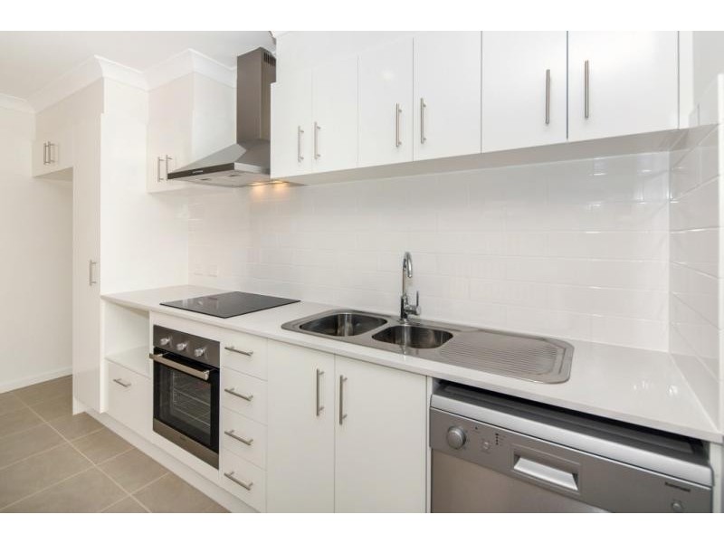 3A Dillon  Ave, Augustine Heights QLD 4300