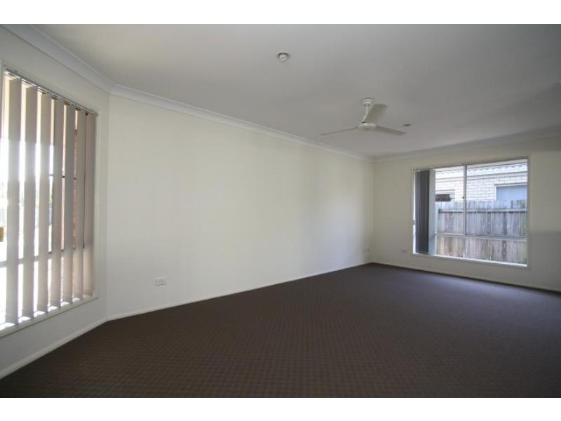 7 GREVILLEA Pl, Bridgeman Downs QLD 4035